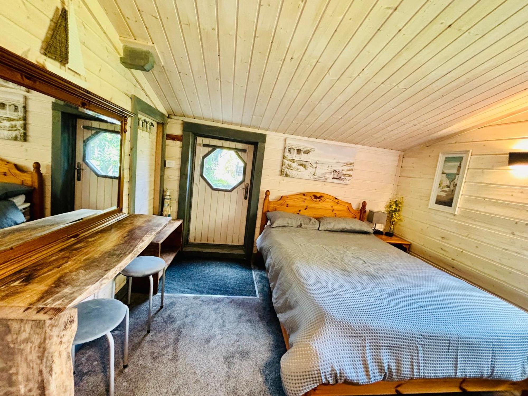 Apartment Hideaway