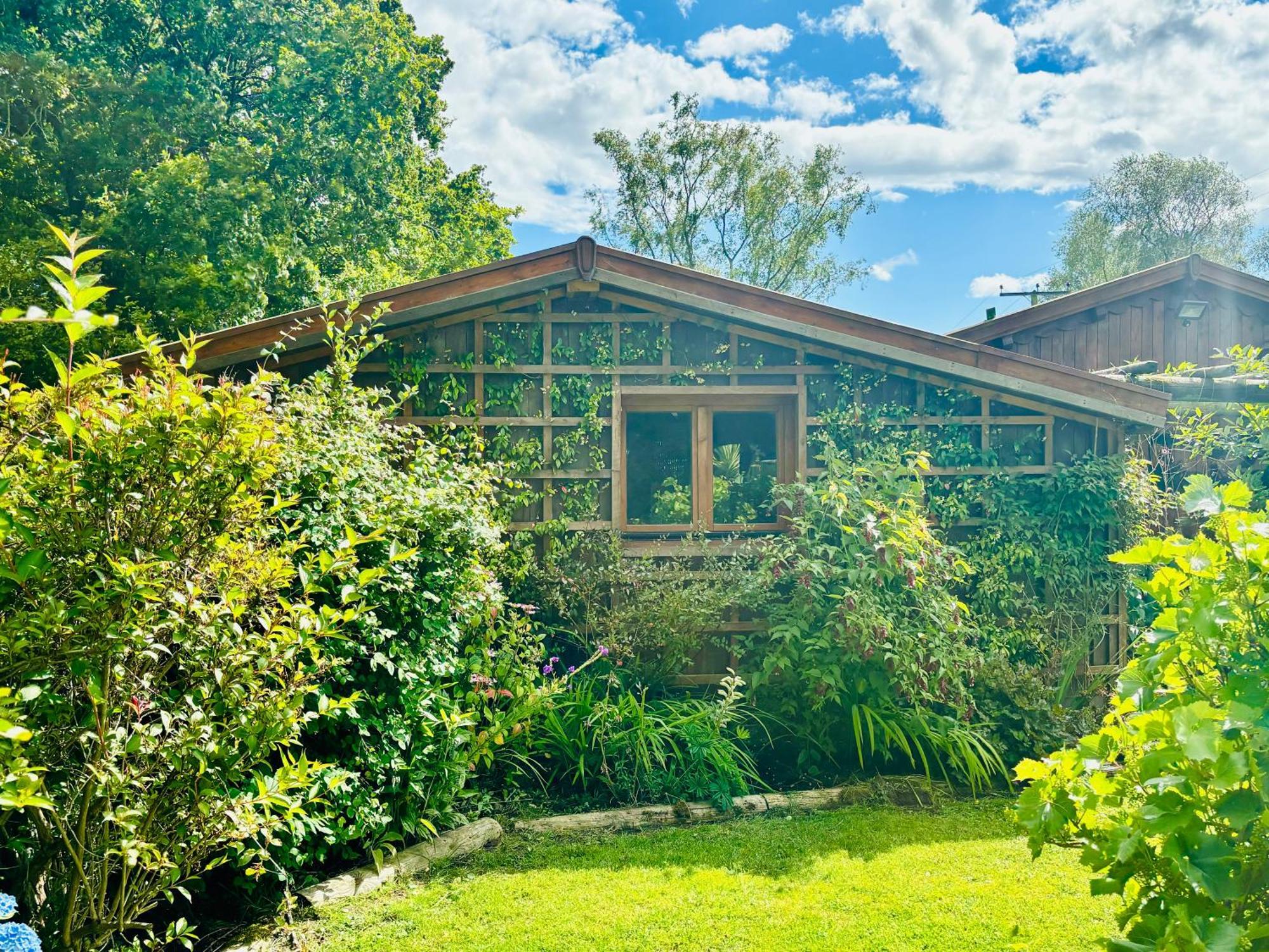 Hideaway Lytchett Matravers